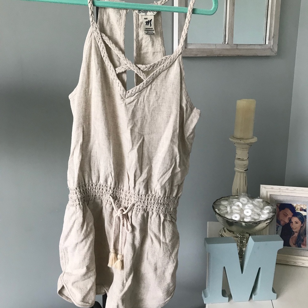 Beige Romper NWOT Medium